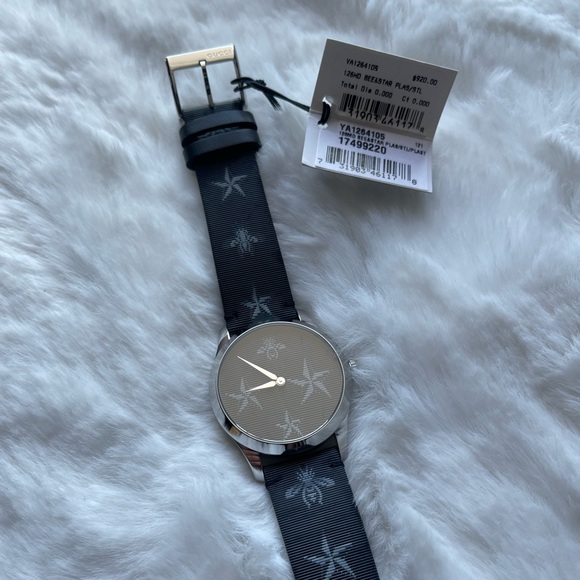 Gucci Watch NWT Unisex - Picture 1 of 3